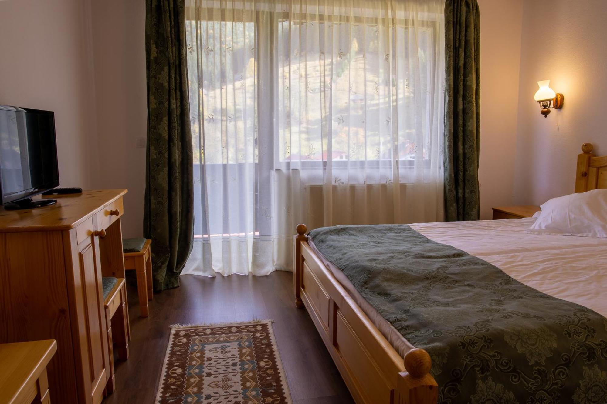 Bed and Breakfast Poiana Soarelui Moeciu De Sus Exteriér fotografie
