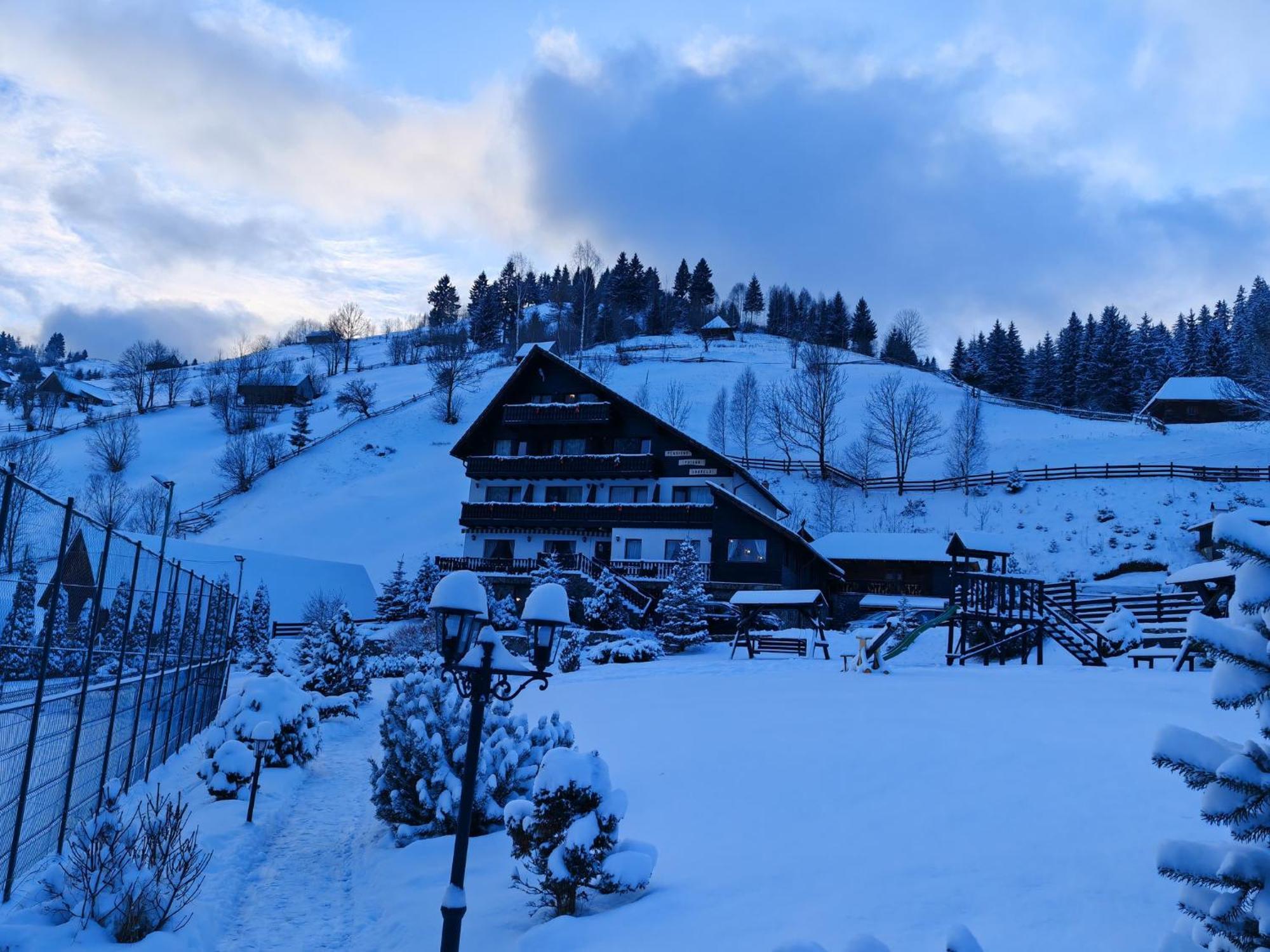 Bed and Breakfast Poiana Soarelui Moeciu De Sus Exteriér fotografie